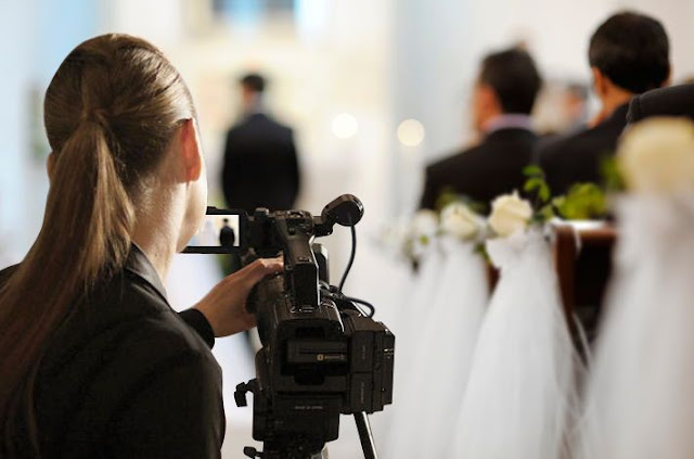 Choosing Your Wedding Photographer