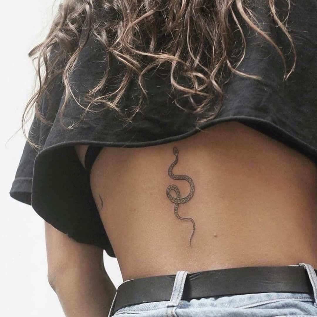 Mejores tatuajes para mujer en la espalda