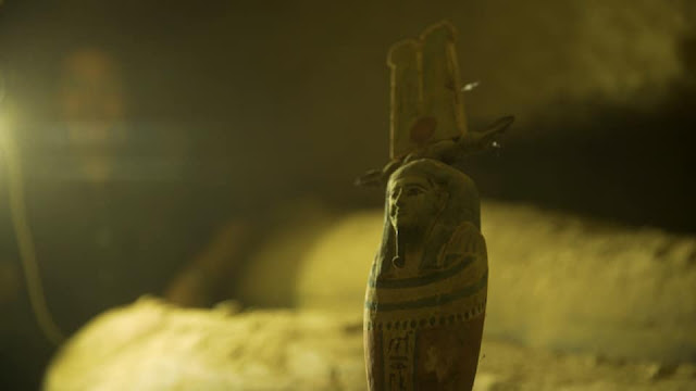 Αποκαλύφθηκε κρύπτη με σφραγισμένες σαρκοφάγους στη Saqqara της Αιγύπτου