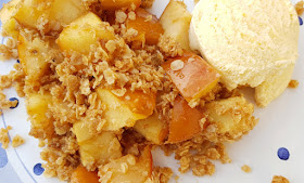 Rezept: Finnische Bratäpfel. Skandinavische Gerichte mit Äpfeln, die im Backofen gebraten werden, sind so lecker!
