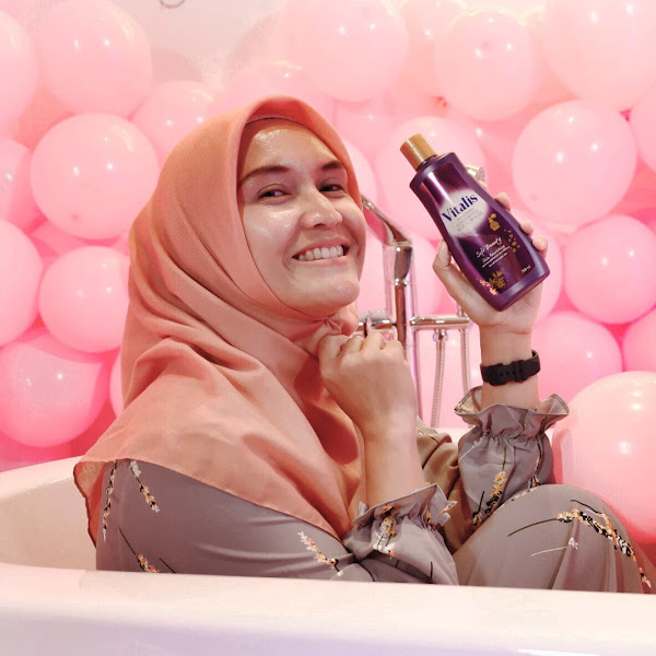 Mandi Parfum sepanjang hari dengan Vitalis Perfumed Moisturizing Body Wash
