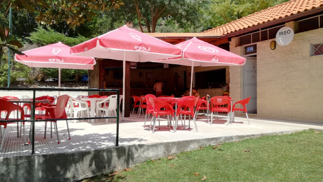 Bar da Praia Fluvial de Fornelos Bar da Praia Fluvial de Fornelos