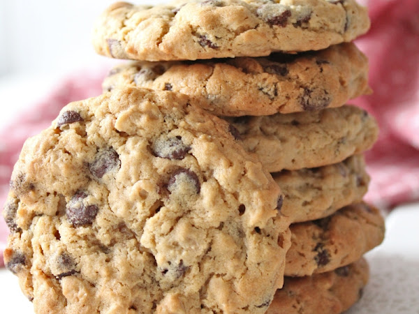 Peanut Butter and Oatmeal Cookies <img src="https://pic.sopili.net/pub/emoji/twitter/2/72x72/1f36a.png" width=20 height=20>