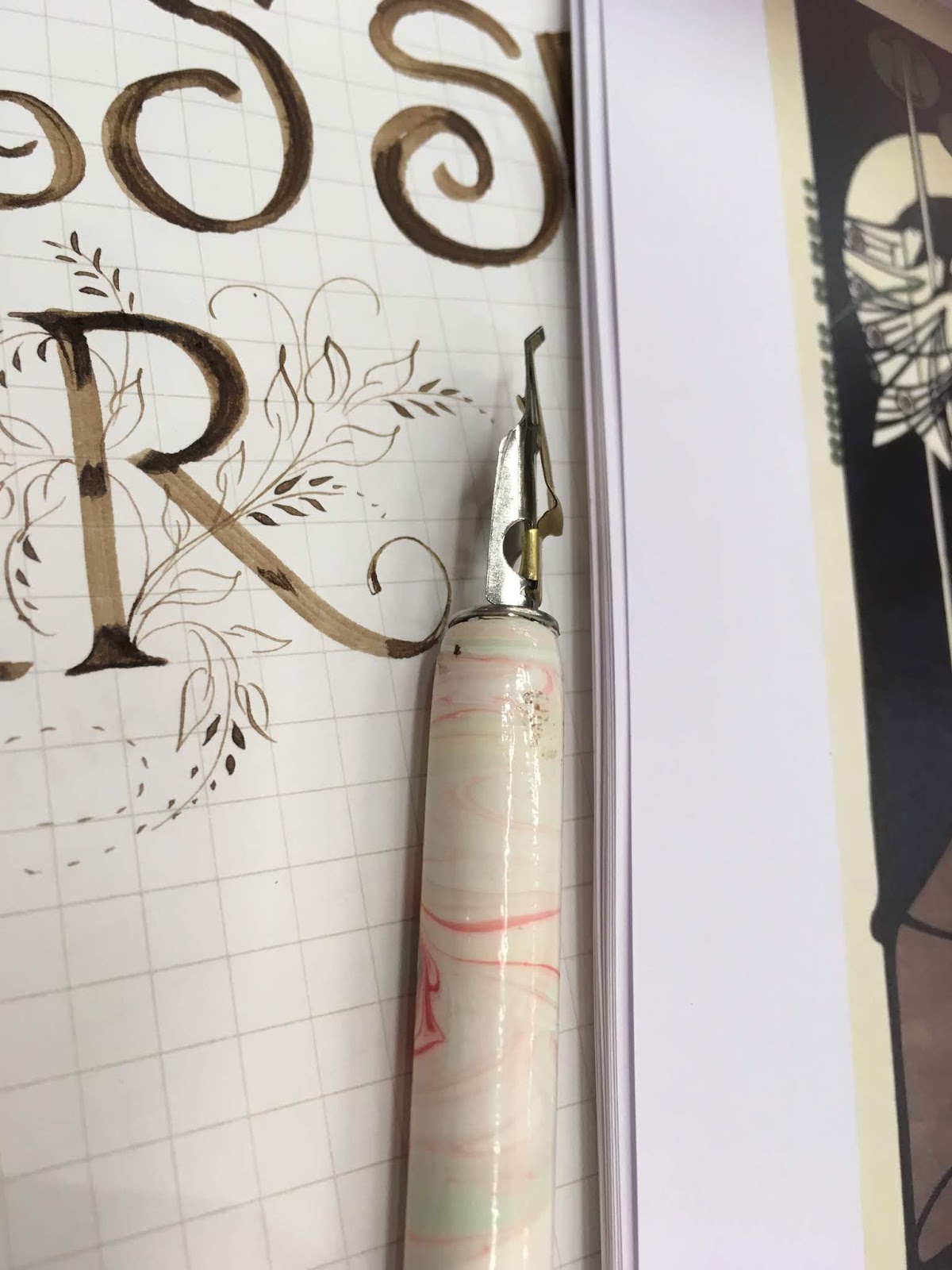 Easy Calligraphy With A Pencil Pencil Calligraphy Pencil And