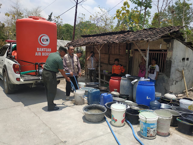 10.000 Liter Air Bersih Disalurkan Ke Desa Bagor