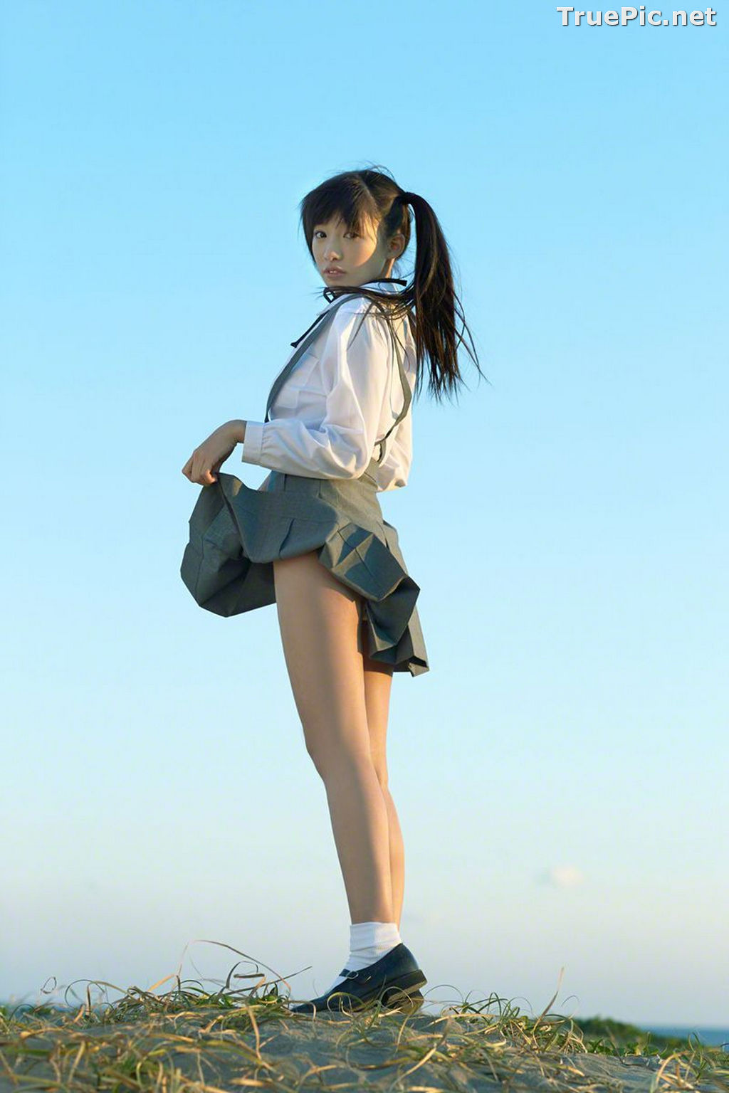 Image Wanibooks No.133 - Japanese Model and Singer - Hikari Shiina - TruePic.net - Picture-18