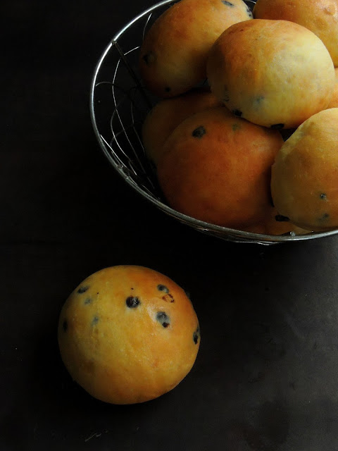 Chocolate Chips Buns Chocolate Chips Buns