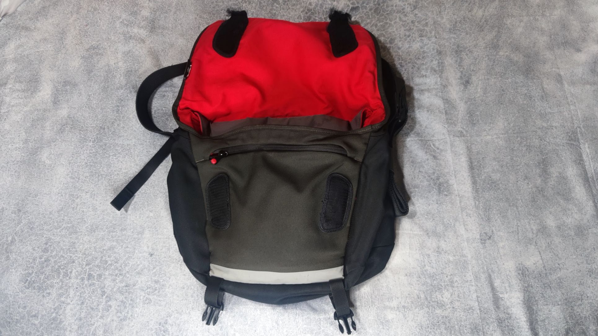 Crumpler Large Cheesy Disco Black Laptop Messenger Crossbody Shoulder Bag  Rare | eBay