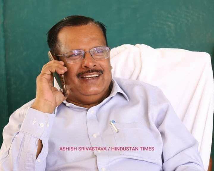 डीएम जौनपुर ने जारी की दुकान खोलने ...