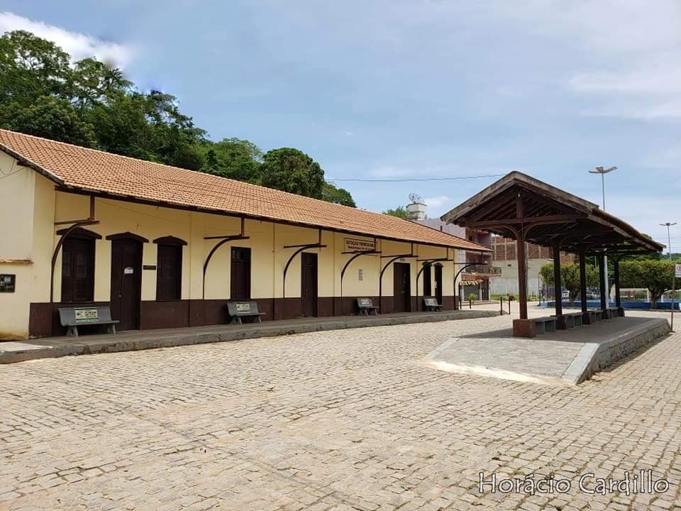 O TREM EXPRESSO ESTAÇÃO PATROCÍNIO DO