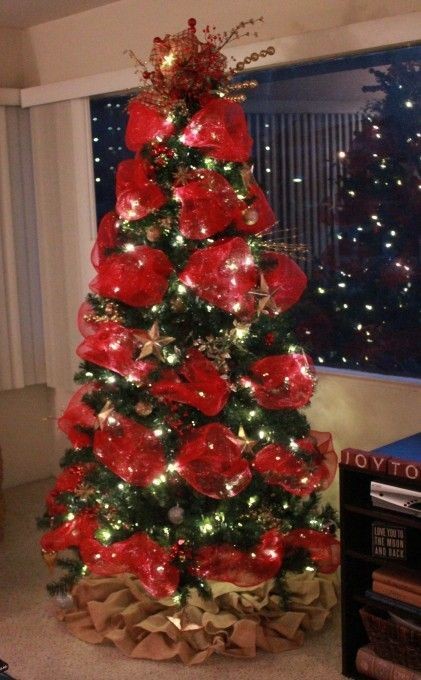 Como decorar un árbol navideño con malla de red