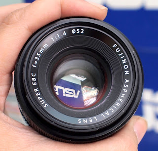 Lensa Fix Fujifilm 35mm f1.4R