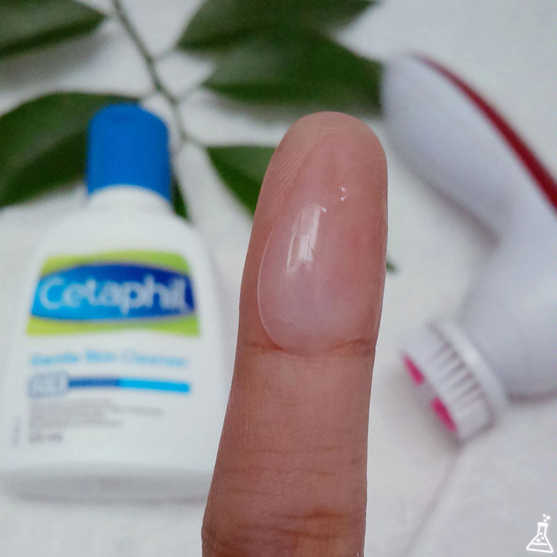 Skincare Review : Cetaphil Gentle Skin Cleanser. Moisturises as it cleanses!