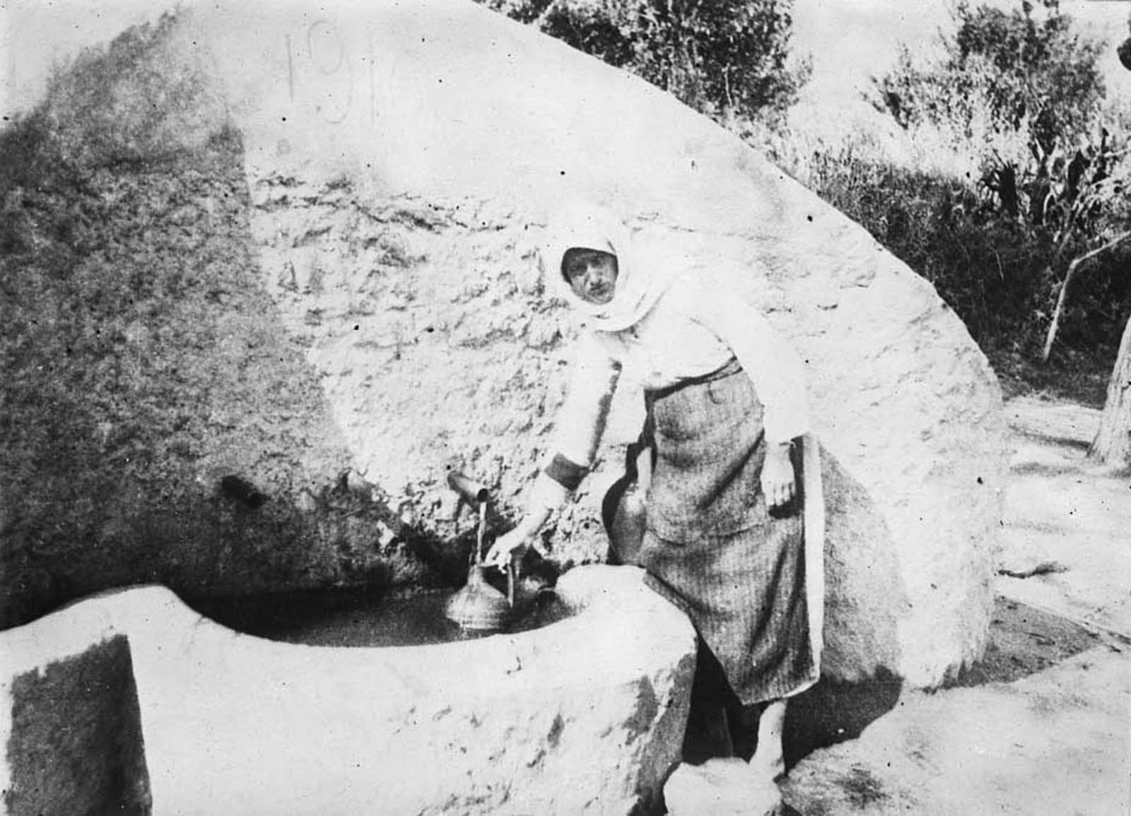 People of Balkans 100 years ago