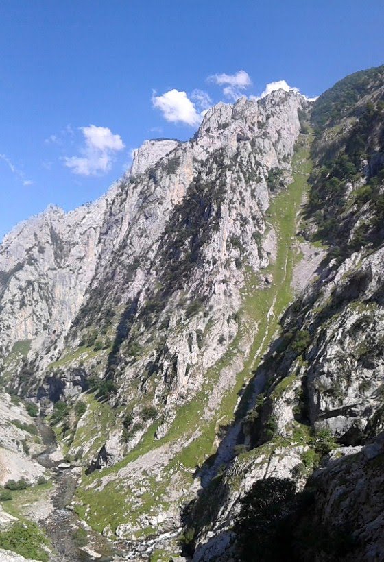 CANALES DE PICOS DE EUROPA