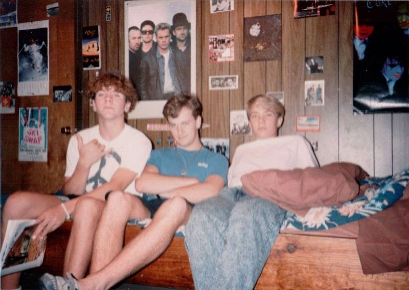 Cool Photos Show What Bedrooms of Teenagers Looked Like in the 1980s ~ Vintage Everyday