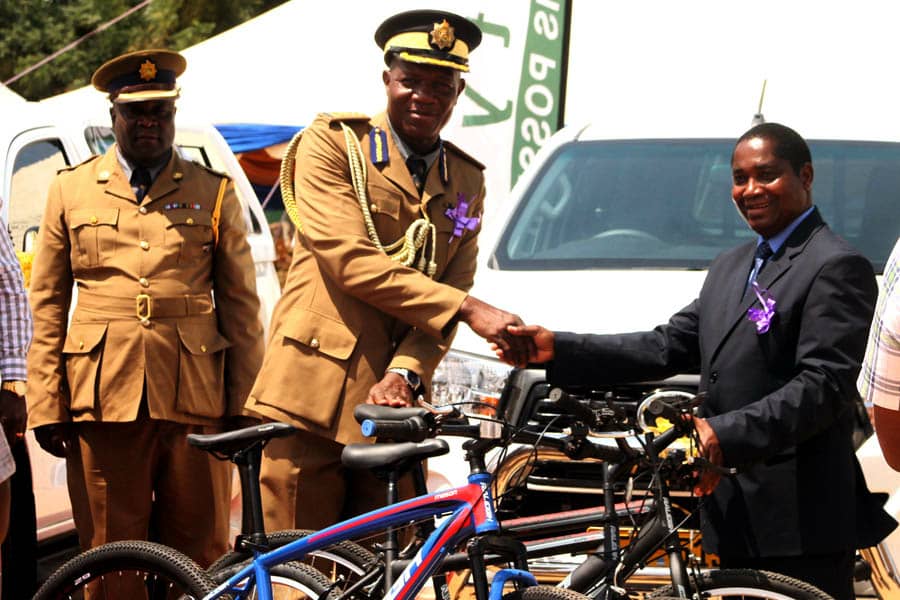 Mimosa donates two cars to Zvishavane ZRP - Tell Zimbabwe | Keeping it Real