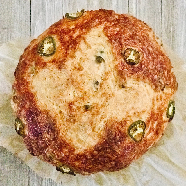'Cause it's always delicious! Хляб с Халапеньо и Чедър / DutchOven
