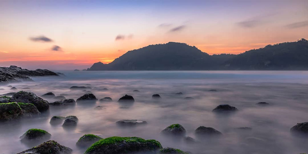 Tempat Wisata Pantai di Jogja yang Ramah Dikantong Agus