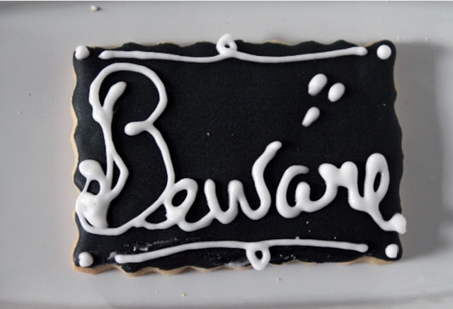 Blackboard cookies @www.thecookiecouture.com