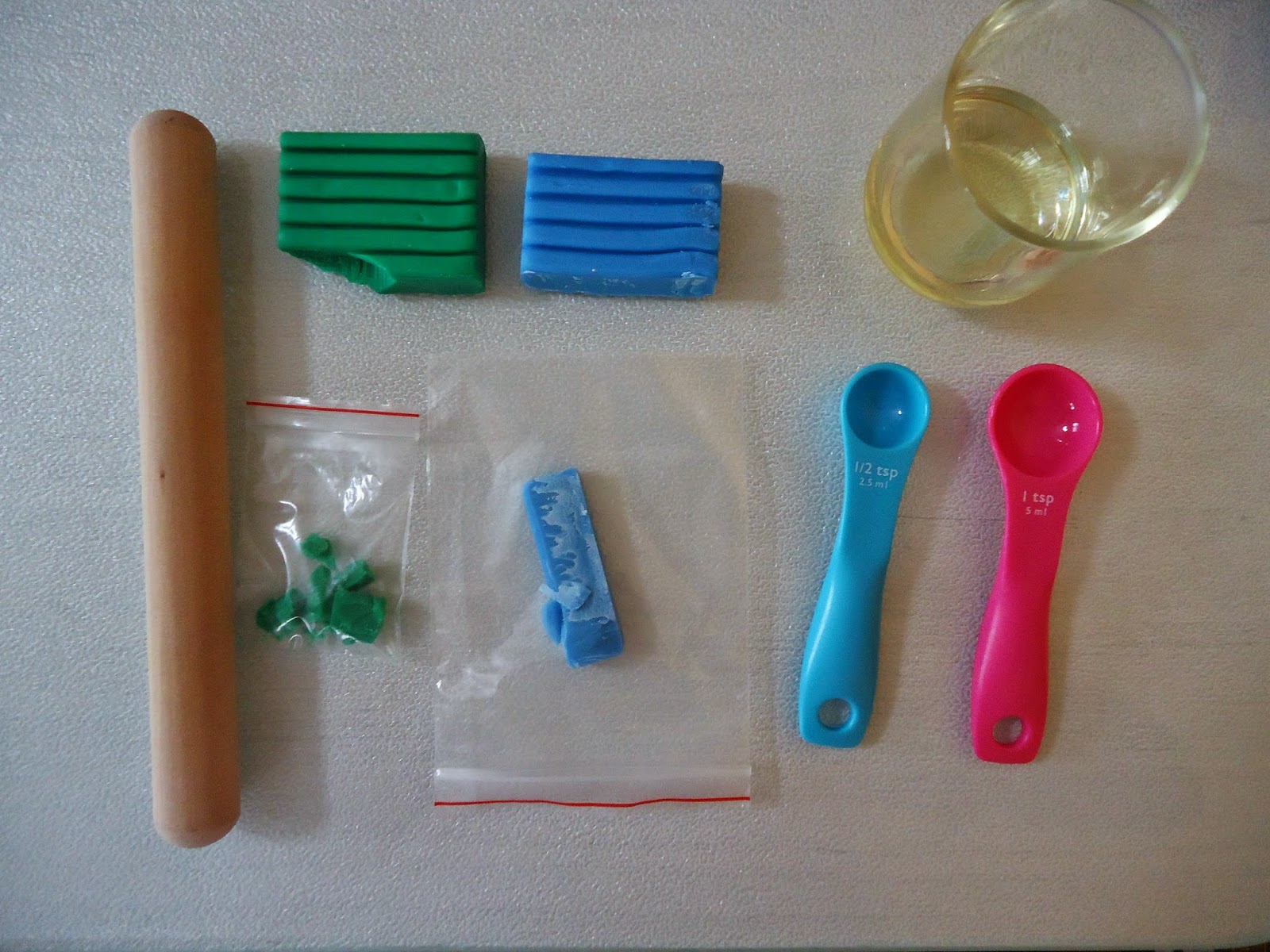 Fimo Fans طريقة تليين الصلصال الحراري ( فيمو).... Method softning