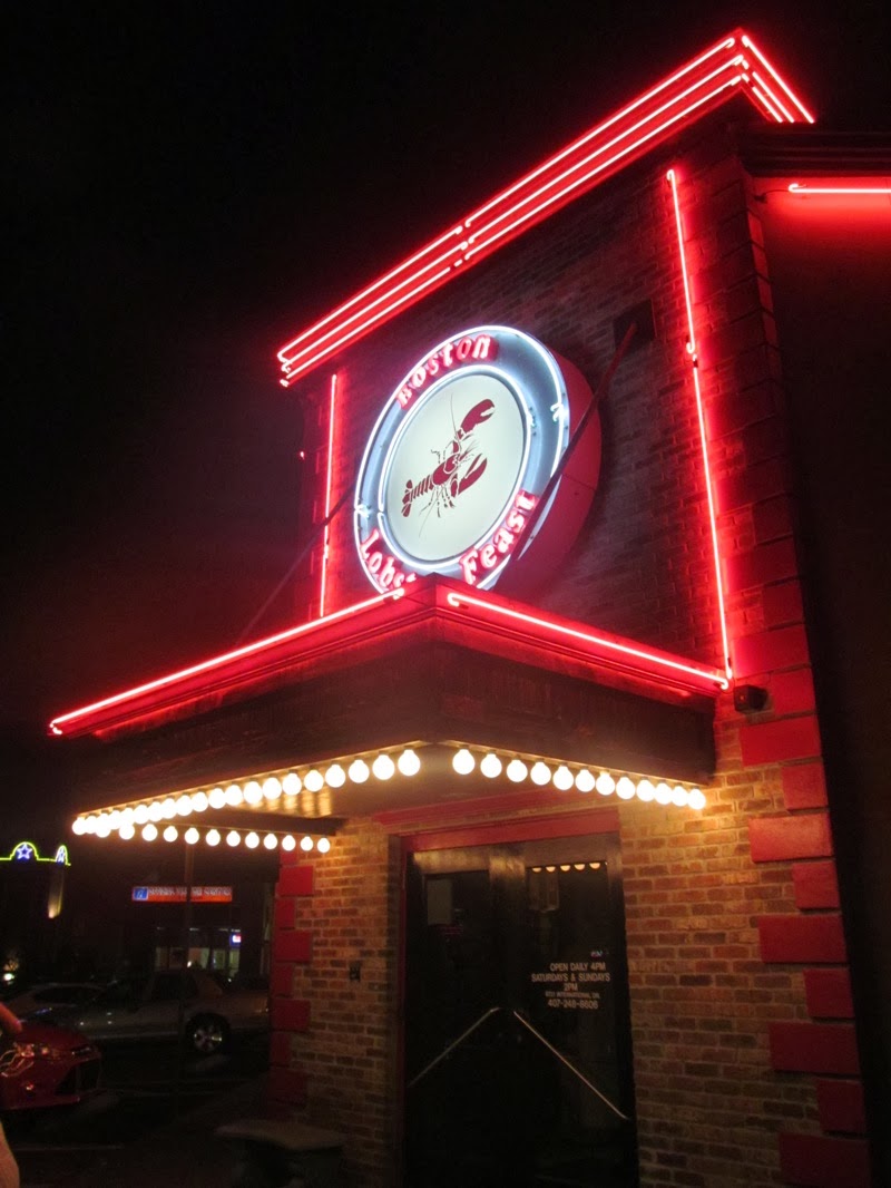 Watch Me Eat Boston Lobster Feast in Orlando, FL