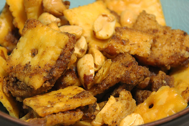 Sweet & Spicy Snack Mix