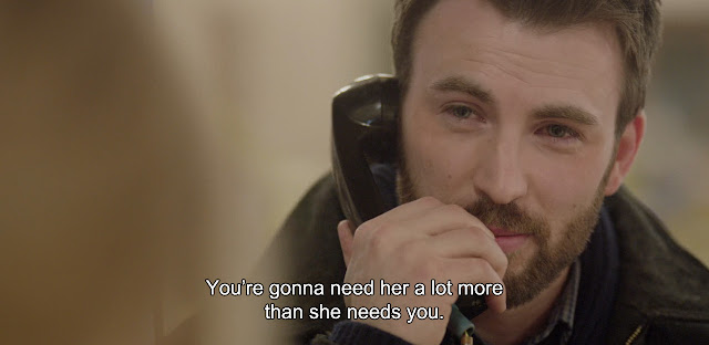 Chris Evans diciendo al teléfono "Vas a necesitarla más de lo que ella te necesita a ti"