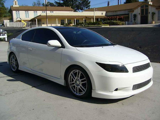 Sedan with Window Tinting