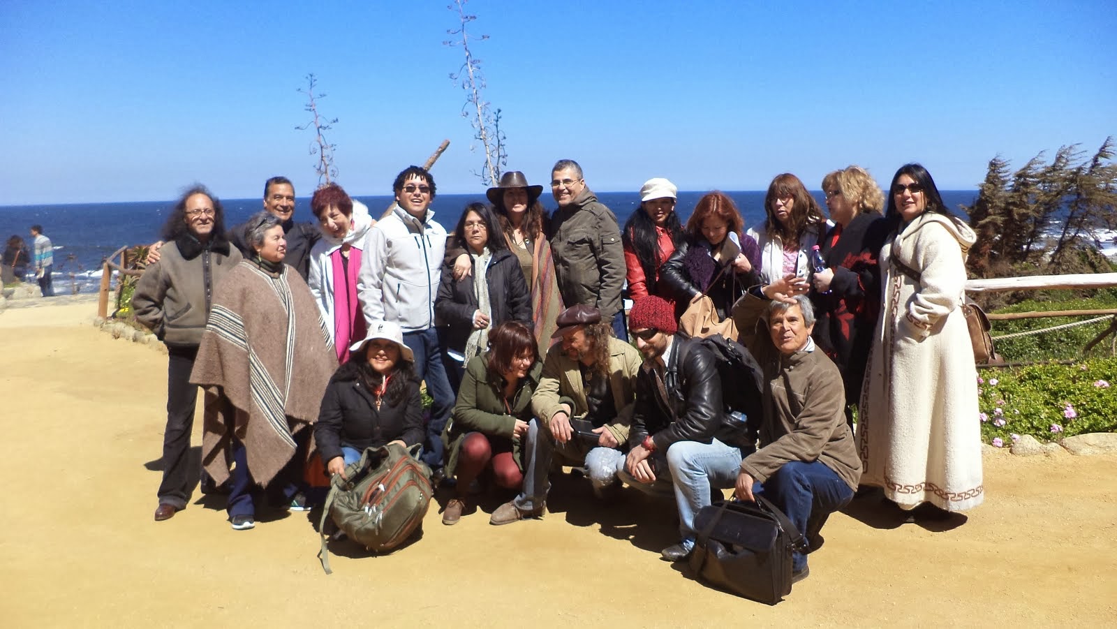 ENCUENTRO AIRES POÉTICOS organizado por Rossanna Arellana y Angel Salas en ISLA NEGRA