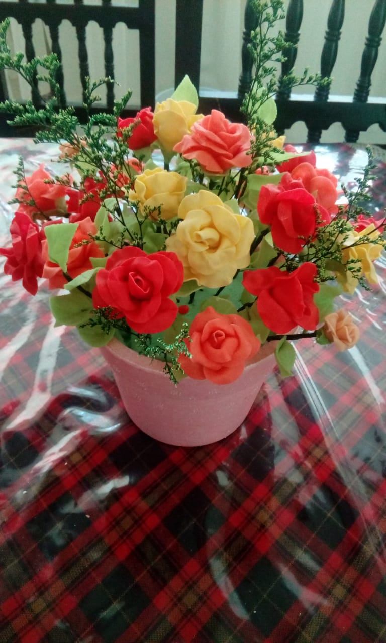 mis teji2 manualidades y reciclado. lindas flores hechas con migajon