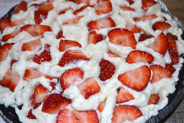 Strawberries and Cream Pie 