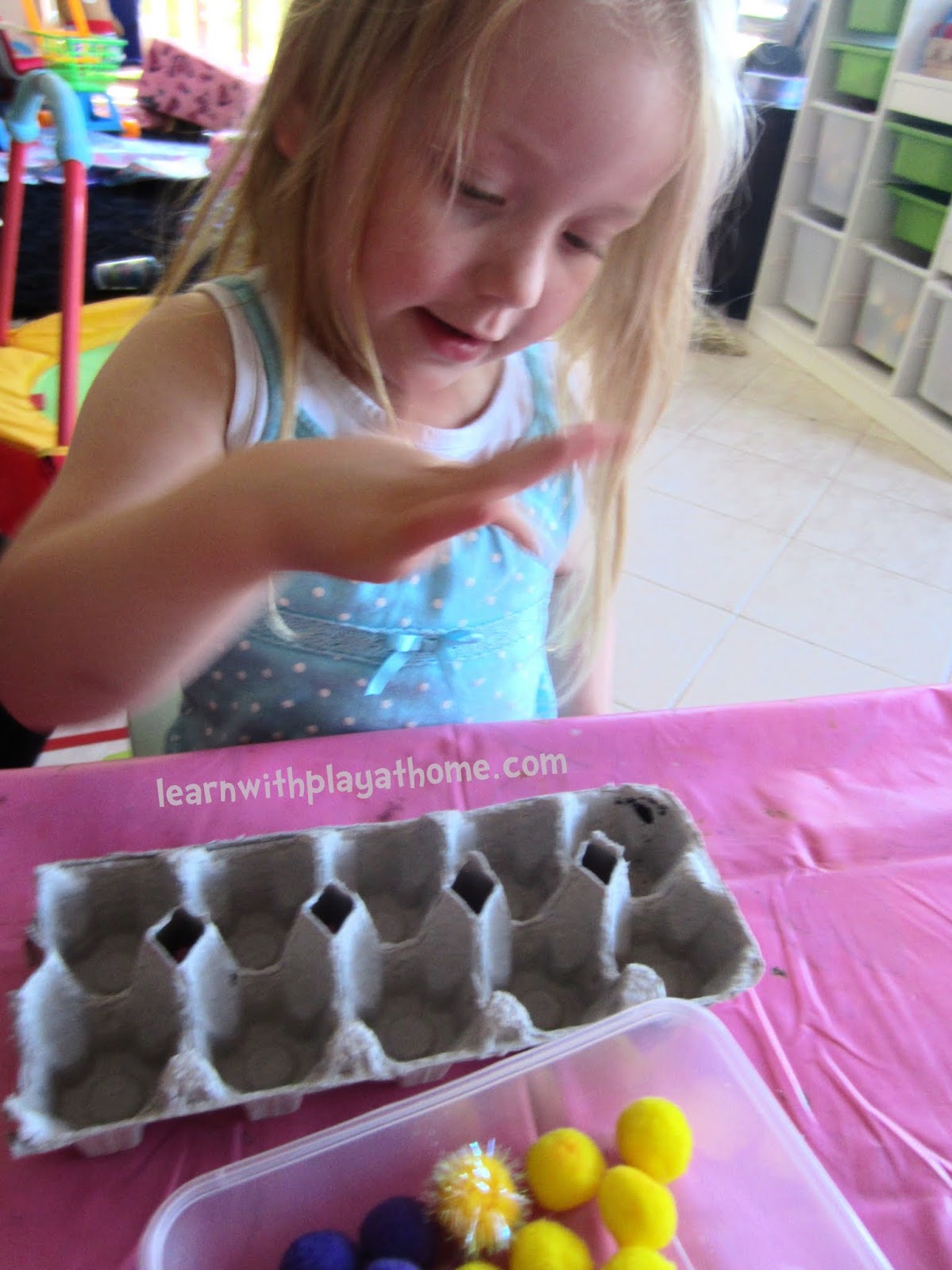 Learn with Play at Home Counting & Make 10 with Egg Cartons. Playful Maths