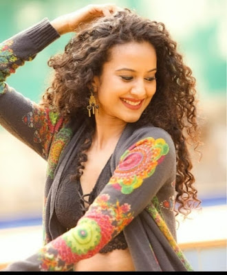 Heena Parmar Famous People in India