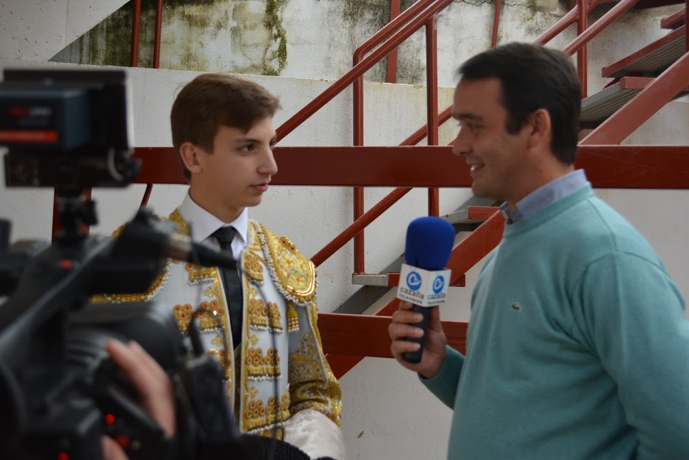 TOROS DEL CONDADO S.L: MANUEL RUEDA EN NAVAS DE SAN JUAN.