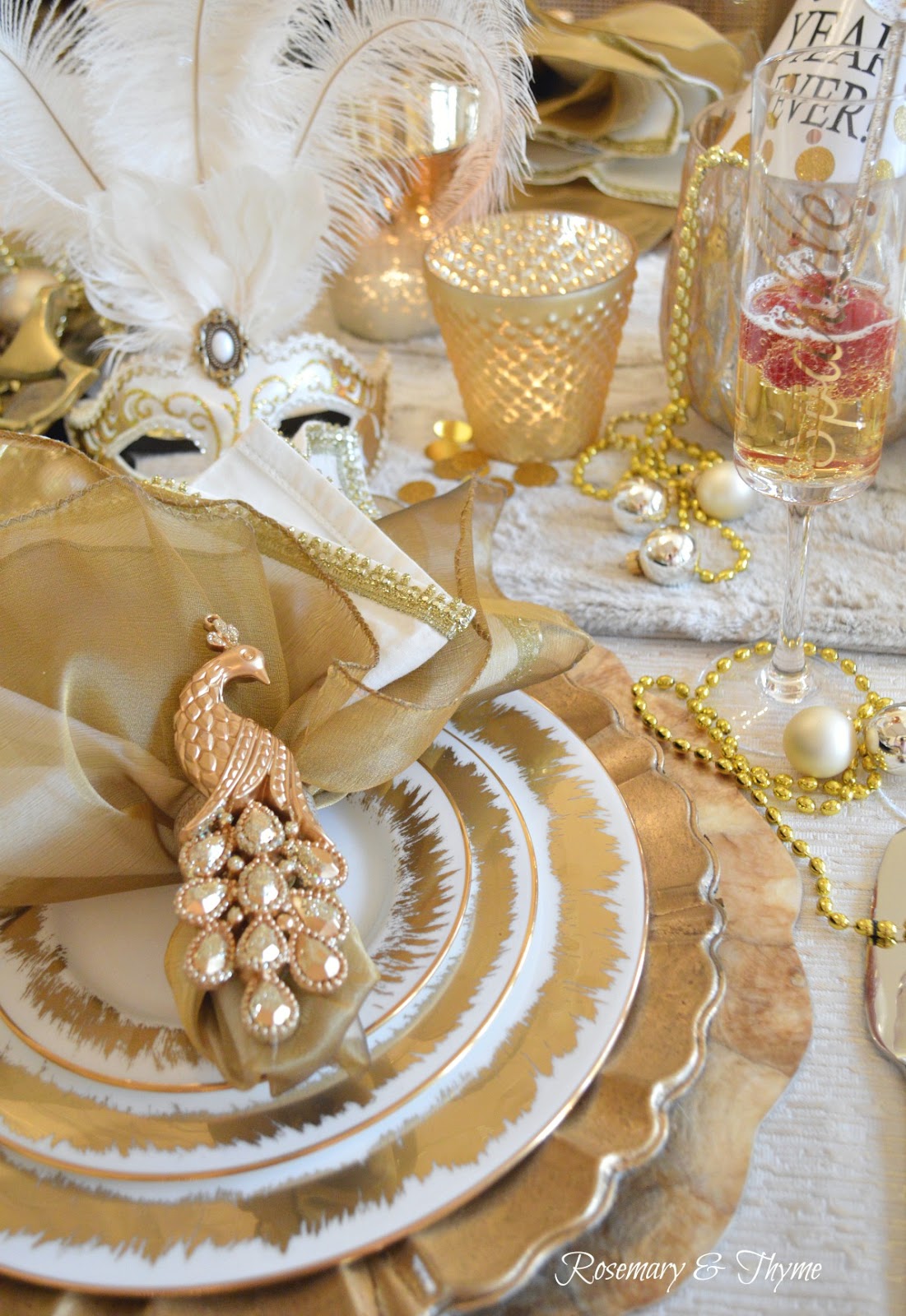 New Year's Eve Gold and Glam Tablescape