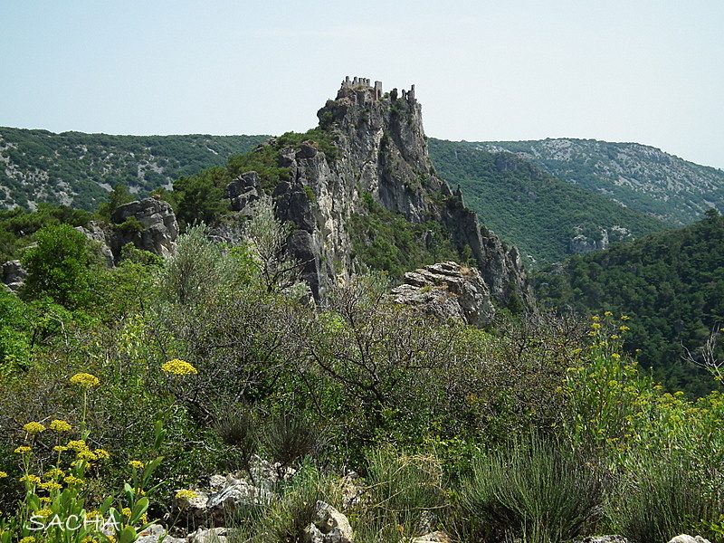 Un jour....Une photo ! Le château du Géant " St GuilhemleDésert