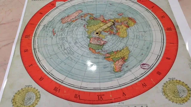 Mapa da Terra Plana oficial e patenteado usado em 1982