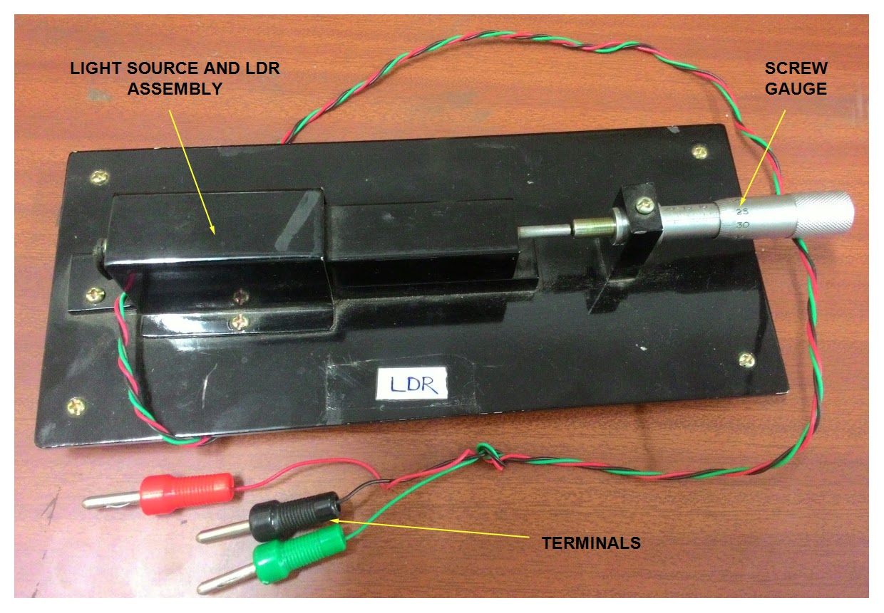 Tech Lab Experiment 4 Measurement of linear displacement using LDR,Strain gauge and Potentiometer.