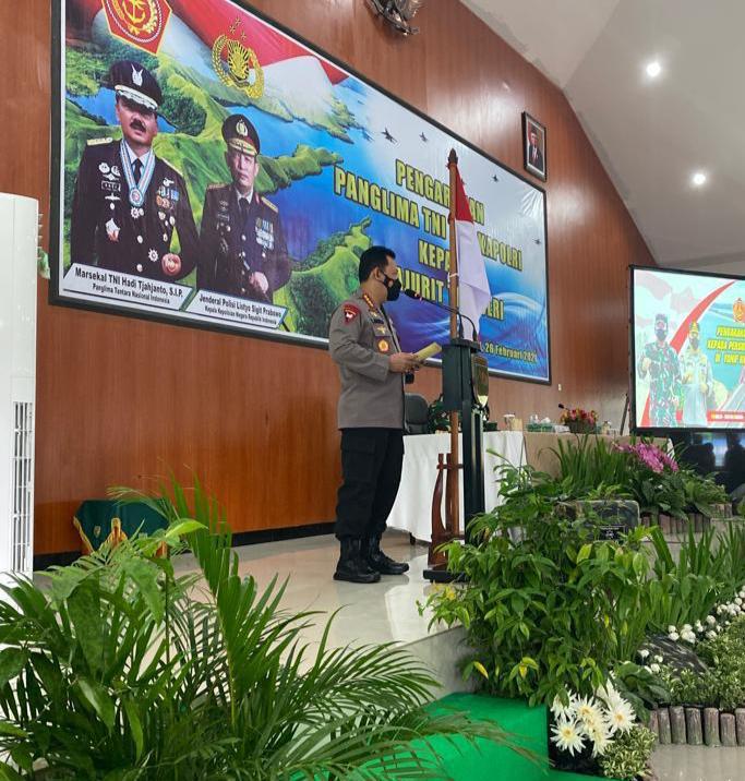 Kapolri Minta Babinsa dan Bhabinkamtibmas Terus Jaga Keamanan di Papua