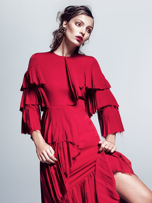 Harper's Bazaar Kazakhstan October 2015, Carola Remer Gucci 2015 AW Red Layered Silk Satin Georgette Plisse Ruffle Dress Editorials