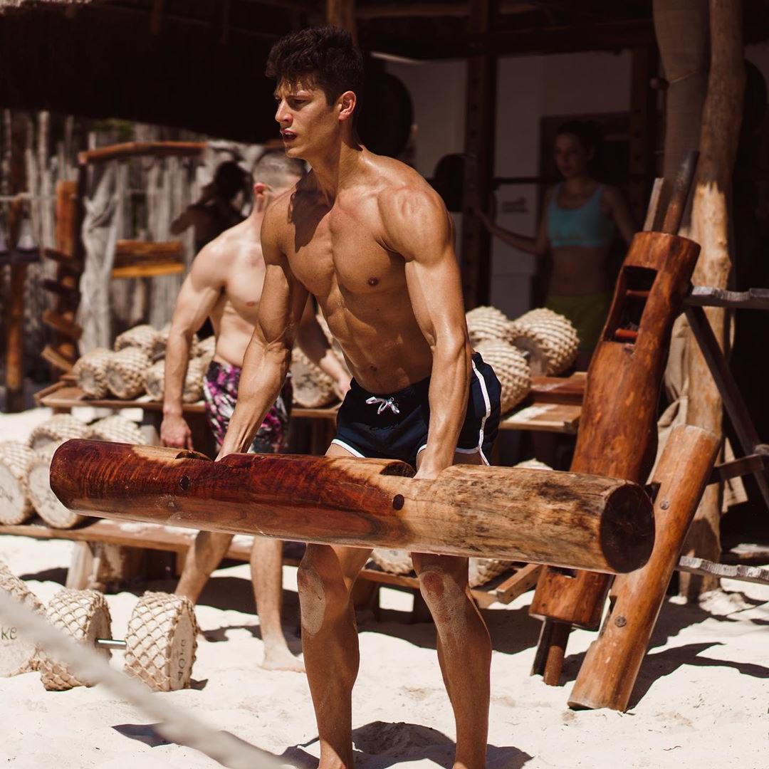 cute-bare-chest-beach-guys-fit-muscle-bo