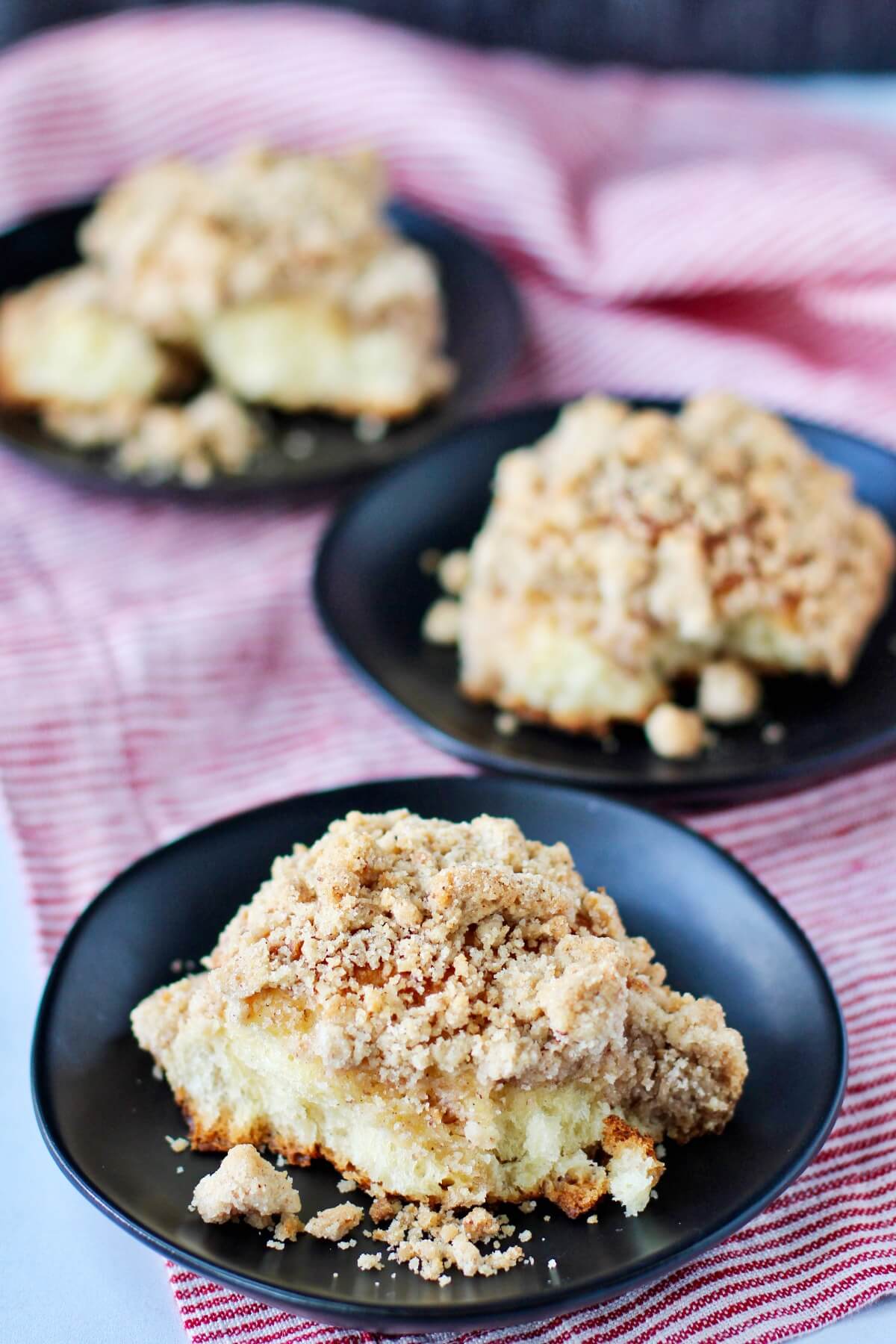 Crumb Buns (Yeasted Coffee Cake Buns) Karen's Kitchen Stories