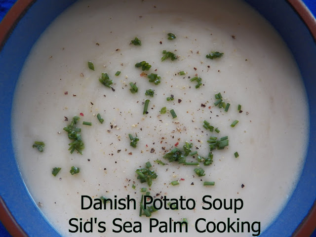 Danish Potato Soup (Dansk kartoffelsuppe)