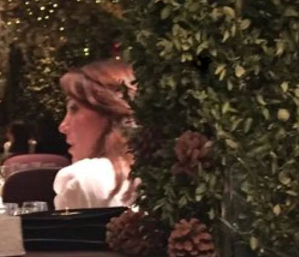 Catherine, Duchess of Cambridge, was spotted having dinner with Carole and Pippa Middleton at the Clos Maggiore restaurant