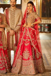 Indian Diamond Gold Bridal Jewellery Fashion. 