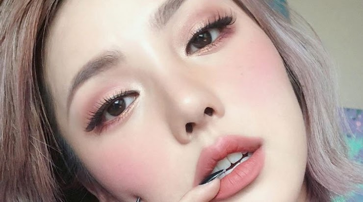 Youtuber Park Hye Min,Vlogger Cantik yang Mampu Beli Lamborghini! Youtuber Park Hye Min,Vlogger Cantik yang Mampu Beli Lamborghini!