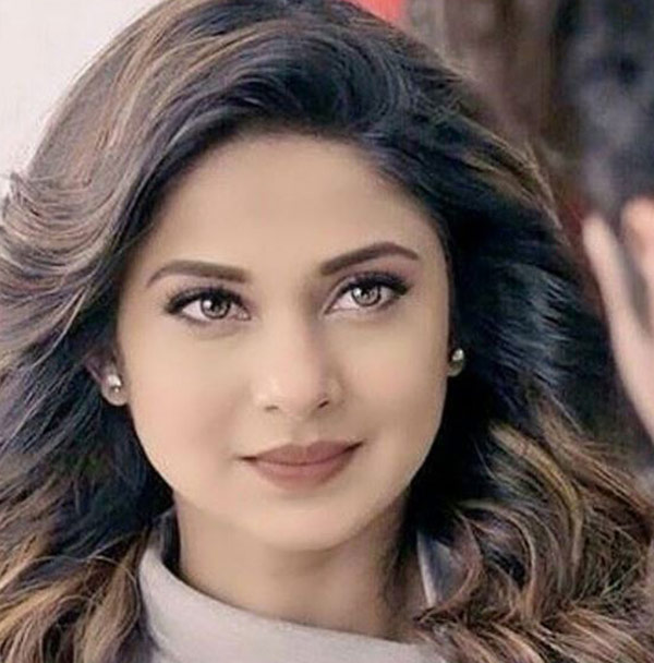 Biodata Jennifer Winget