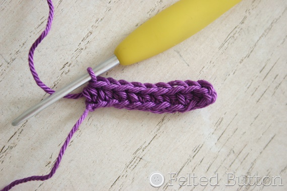 Scheepjes Catona "Paper" Chain (free crochet pattern) by Felted Button