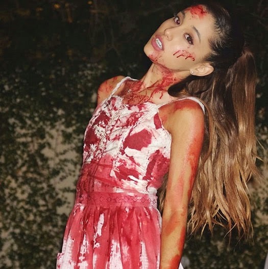 Lea Michele, Ariana Grande Join Jamie Lee Curtis in 'Scream Queens' -  Halloween Daily News